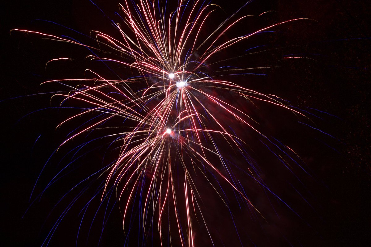 TheAlbertClub's tweet photo. What are your ๐๐๐ night plans? We're back with our usual family fun evening on Sat 3 Nov. With outside bar, hot food and entertainment. Info and book online at https://t.co/cMszEQNg6b #didsbury #westdidsbury #fireworks #bluetouchpaper https://t.co/gU2yBdFqsn