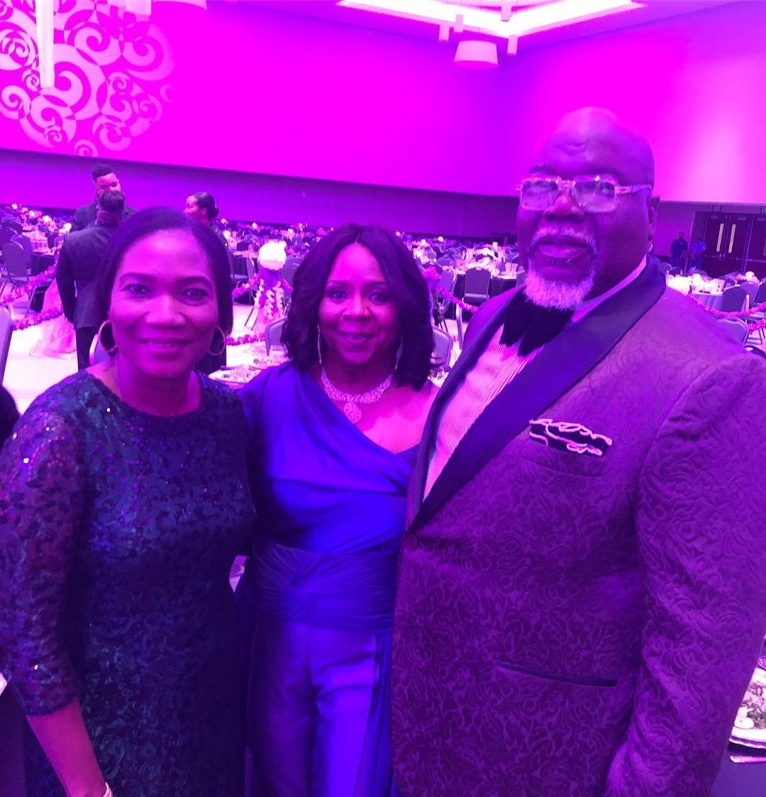 SO HONORED TO BE A GUEST AT POTTERS HOUSE DALLAS LASTNITE (WTAL MASTERCLASS GALA NITE 2018) WT THE ERUDITE PREACHER @bishopjakes & THE DELECTABLE MATRIARCH; FIRST LADY @seritajakes. WHAT A BLESSING!! 👌🎷💃IT DOESN'T MATTER WHAT THE MATTER IS WE ALL SHALL MATTER WHERE IT MATTERS