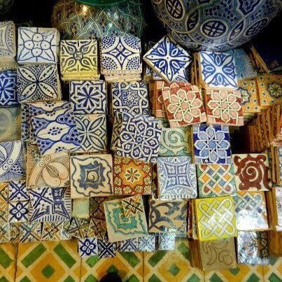 HWarloww's tweet photo. I love tiles too. These are Moroccan  I collect them too but mostly blue and white ones. https://t.co/Ox1LmT4XV2