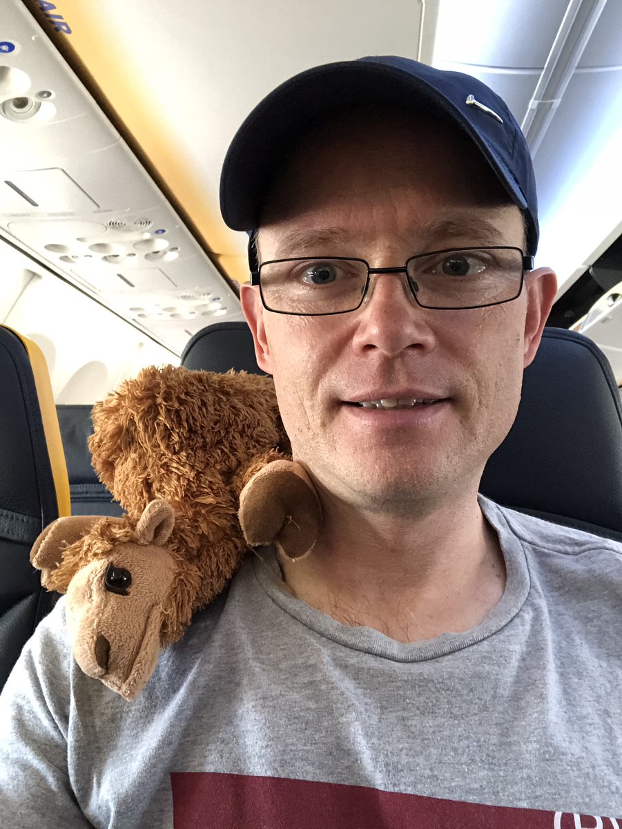 First time <a href="/CamelFuse/">Fuse Camel</a> and I are flying ryanair to Milan for <a href="/jugmilano/">JUG Milano</a> and <a href="/VoxxedTicino/">Voxxed Days Ticino</a> events to talk about #ApacheCamel. Thanks to <a href="/mariofusco/">Mario Fusco</a> for the invitation 👍