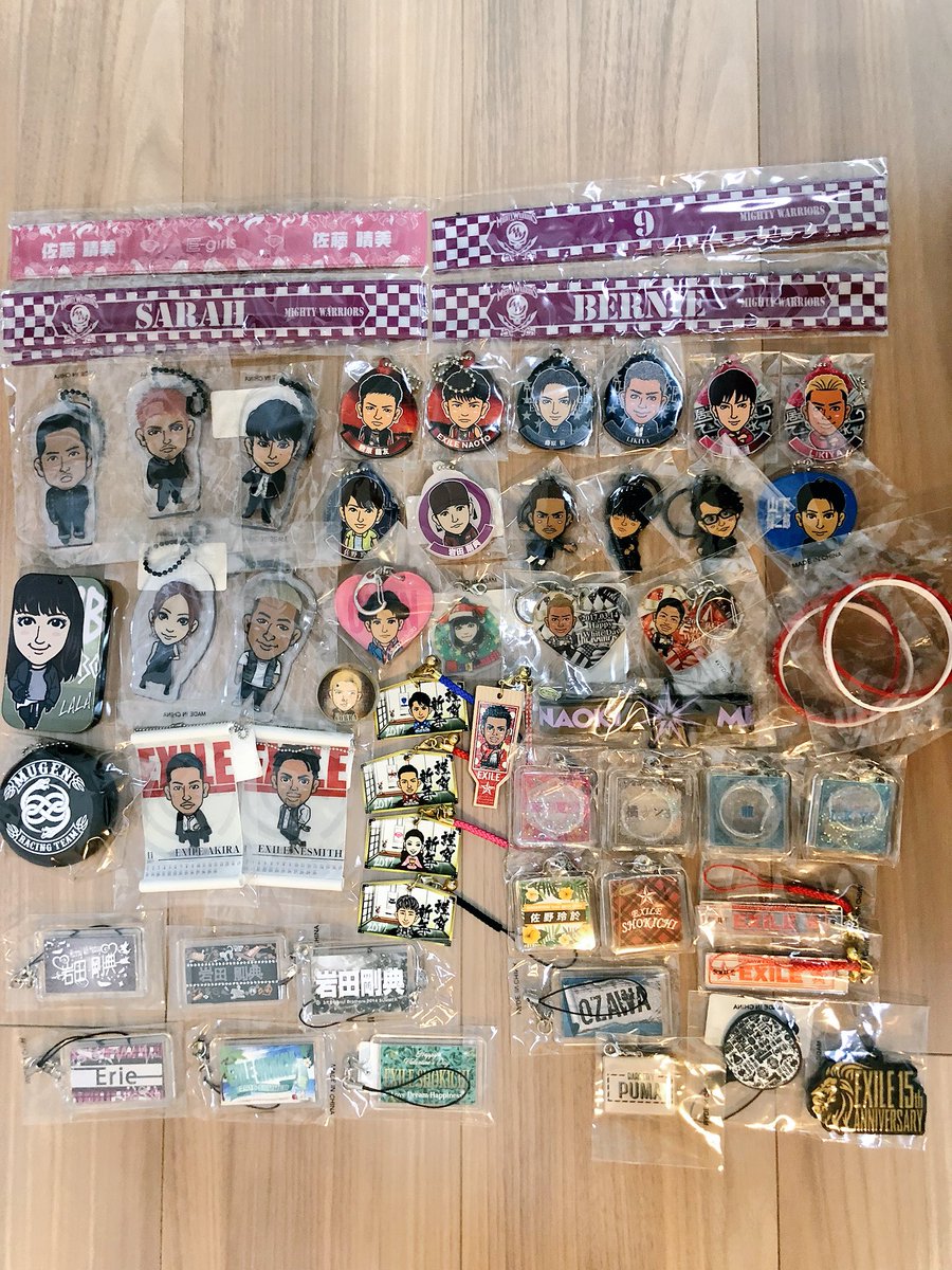 Reeekitan's tweet photo. #拡散希望
#トラステオンライン
#居酒屋えぐざいる
#ハイローランド
#ガチャ交換
【譲】
画像のもの
【求】
岩田、KAZUKI、SWAY、ゆるくELLY関連
缶バッチ、クリアチャーム優先

RT→何と交換か画像つきリプお願いします！

今回オンライン、SOWツアー関連特に求めてます！ https://t.co/hCbIrxeZ53