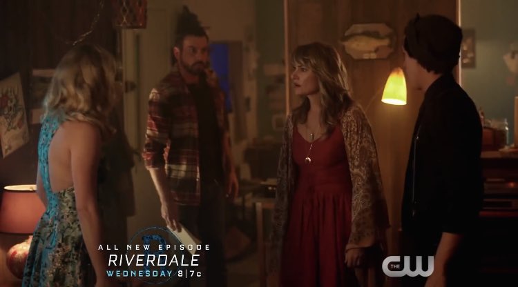 FansMadchen's tweet photo. There’s going to be lots of #Falice in 3x03! 🐍 
#Riverdale https://t.co/JH1EjsWgKn