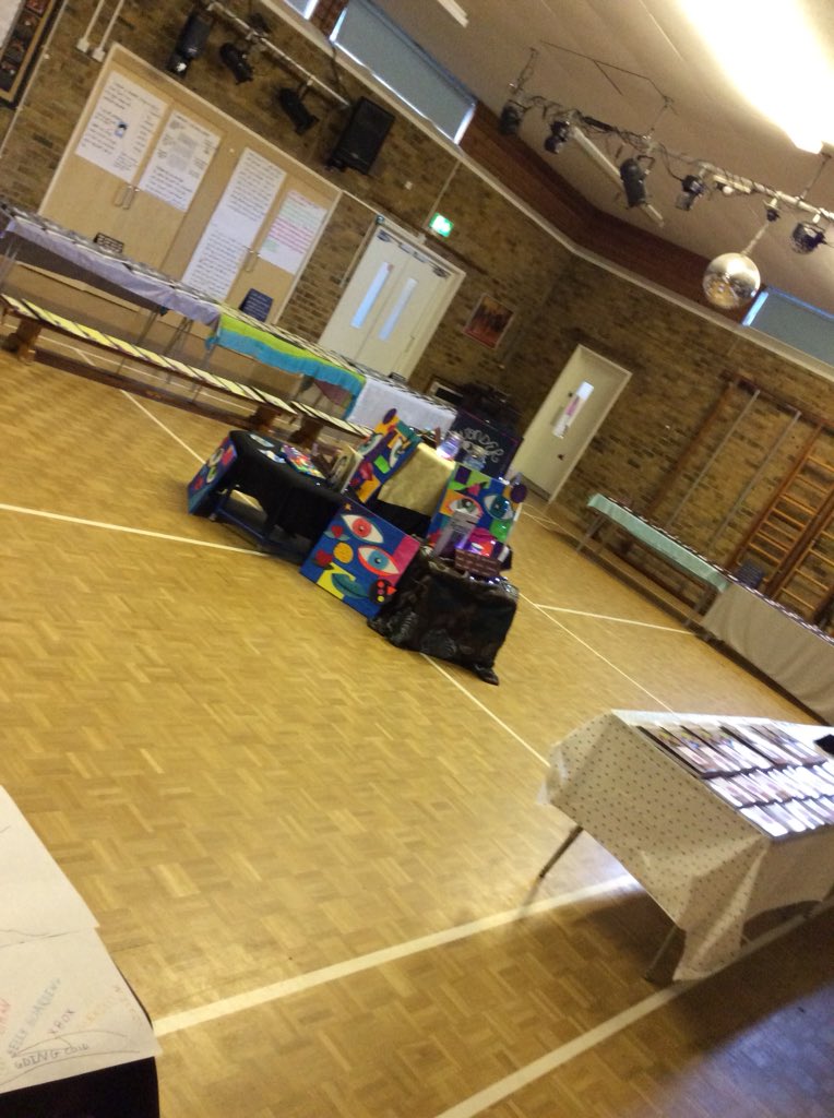 MaundeneSchool's tweet image. Year 6 look forward to welcoming our parents this afternoon to our learning exhibition - Ospreys @ 2pm and Eagles @ 2.30pm #celebratinglearning