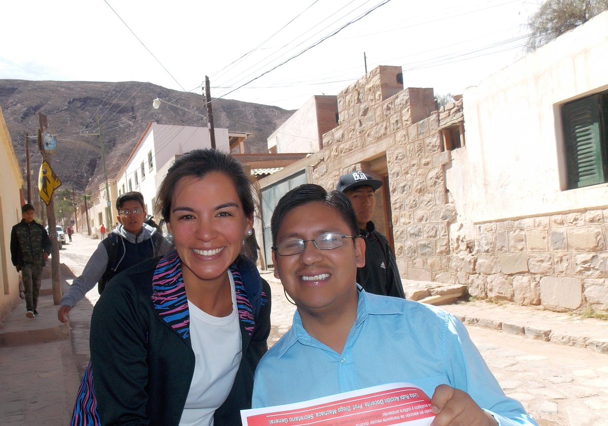 JujuyLista's tweet photo. En Tilcara, recorriendo la Quebrada. Con Romina Gonzalez Espeche, Judith Tejerina y docentes de la Normal de Tilcara https://t.co/CfgG16meQM