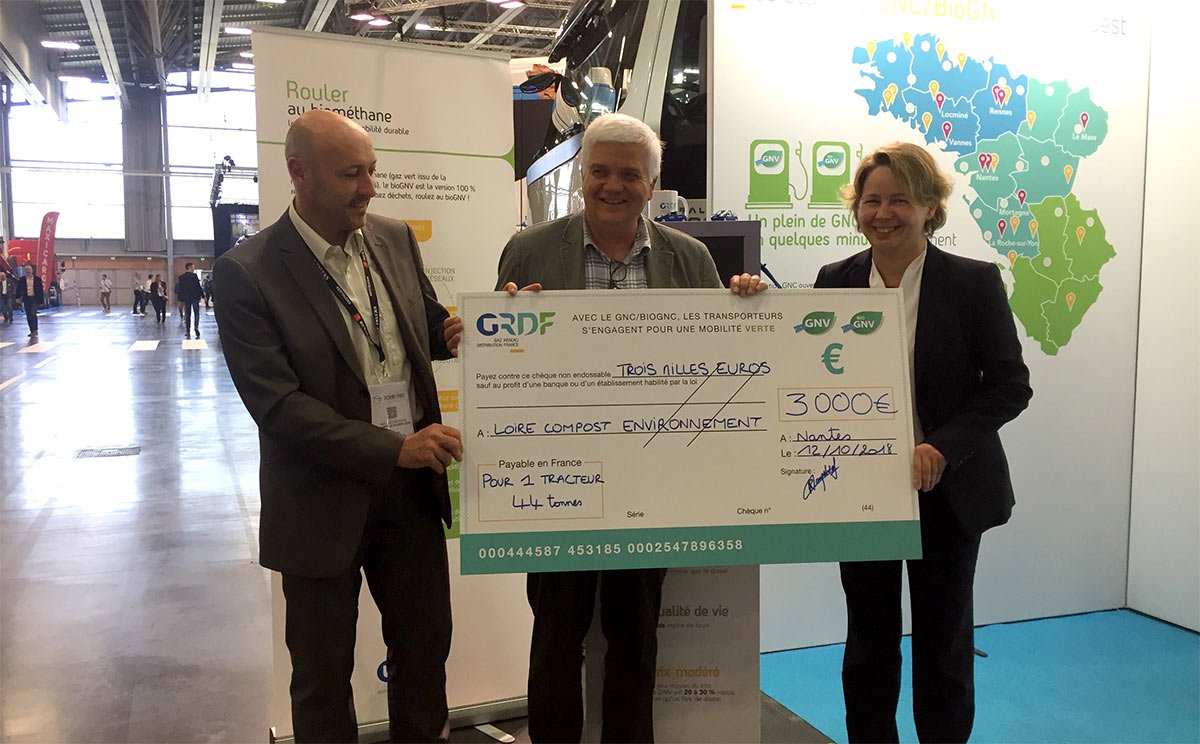 S_Soussaba's tweet photo. #GRDF soutient les transporteurs engagés dans l’acquisition de véhicules #GNV : https://t.co/lR0TwaWNgj #Transports #environnement https://t.co/LOn3DvQq5t