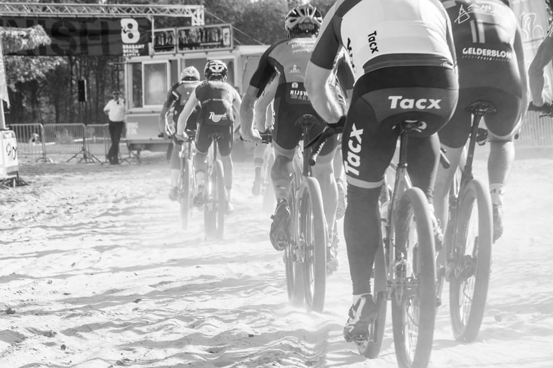 djcfranse's tweet image. Season has started #beachrace #tacx #craft #koga #sram #zrtc #brabantbeachbattle