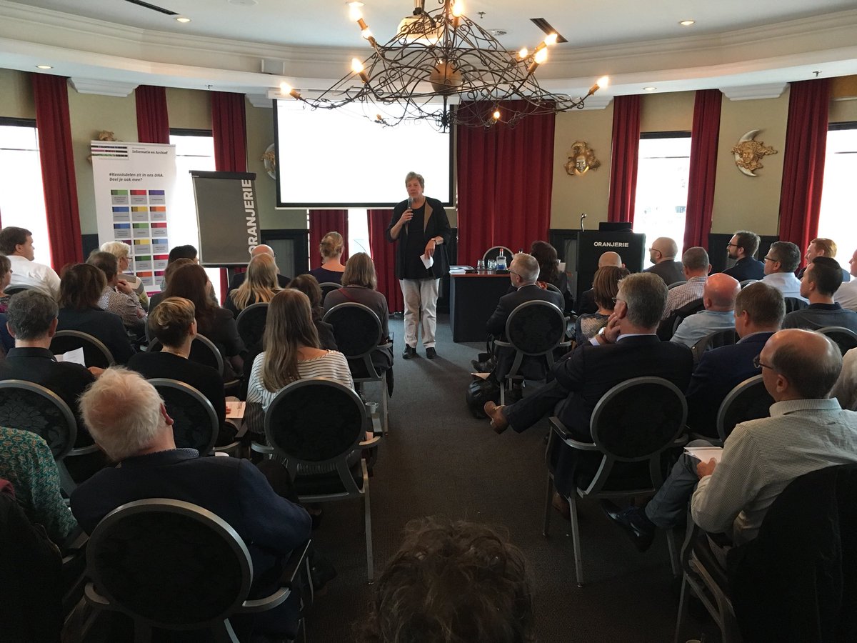 Inspirerende eerste bijeenkomst in Roermond van KIA tournee Duurzaam Informatiebeheer. Hoge opkomst, veel interactie, veel vertegenwoordigers van archiefvormers. Wat hebben we elkaar veel te bieden als we elkaar opzoeken en echt samen aan de slag gaan en kennis delen!