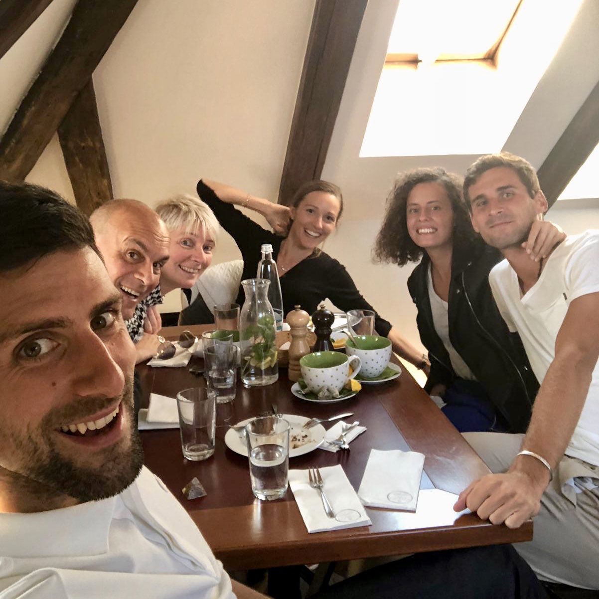 Dpy_98TUUAMtI8N.jpg:large