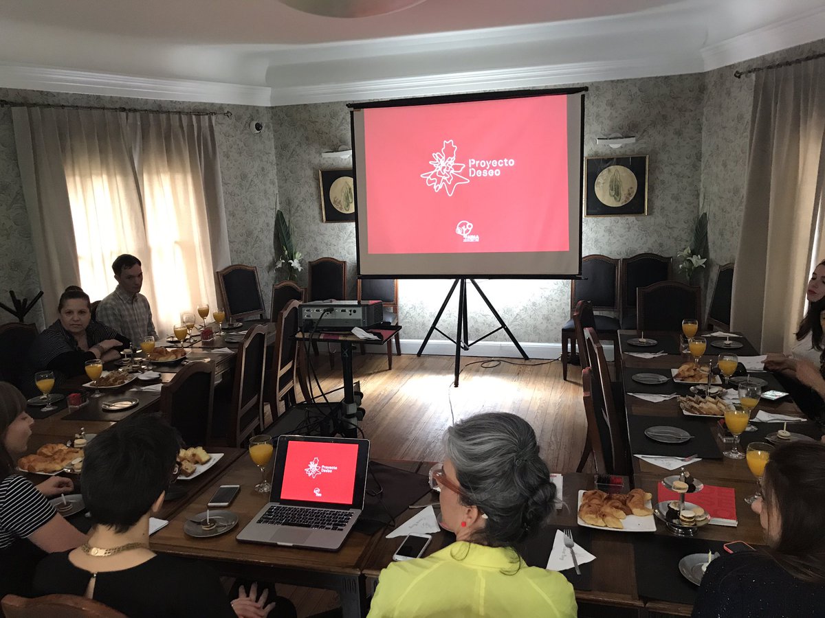 agenciawachs's tweet photo. Estamos en el desayuno de prensa de @ProyectoDeseo #elproximomuebleargentino #innovación #diseño https://t.co/Cl2vcUESLh