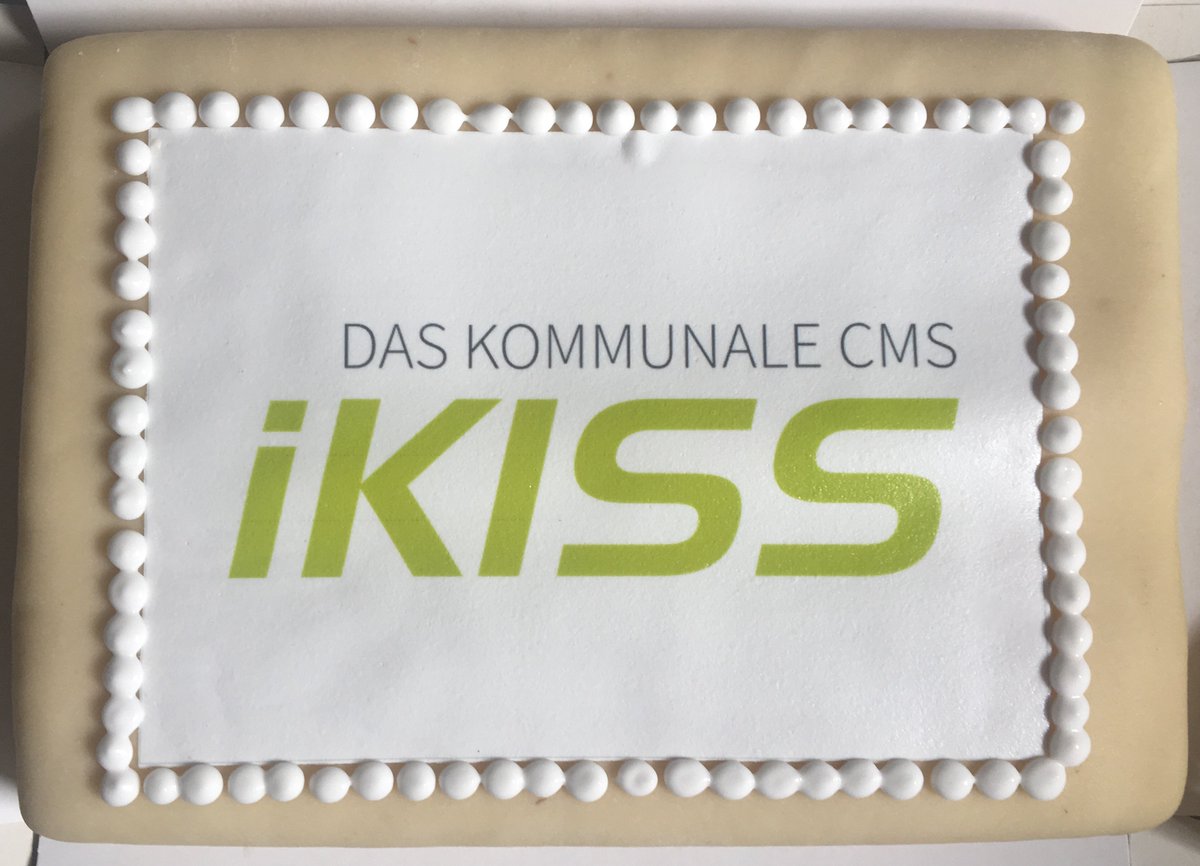 advantic_ikiss's tweet photo. 😋 Torte im #Advantic-Style .... #iKISS zum vernaschen! 😋
Danke an das Geburtstagskind! https://t.co/IpVWhD7Atx