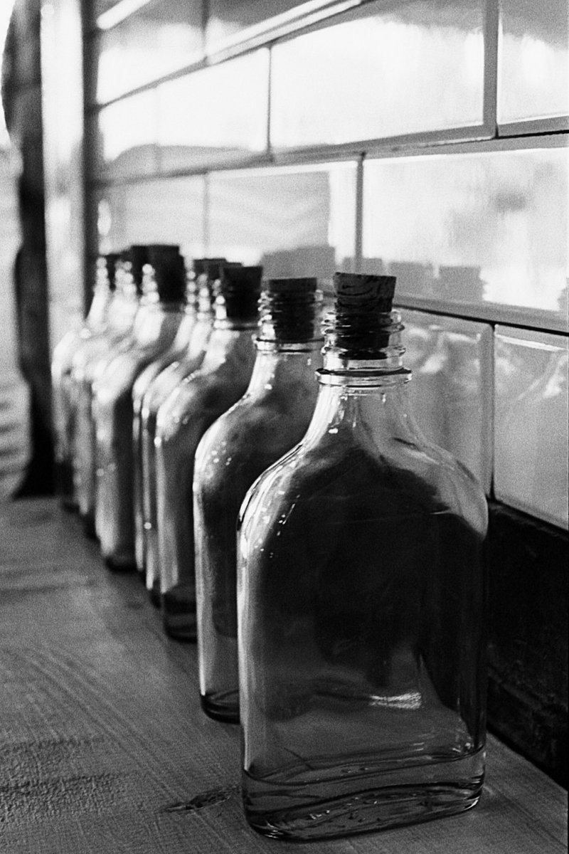 ebojorq's tweet photo. It's all about the details.
-
Minolta SRT201 - Kodak TX 400@1600 - D76 Stock.
-
#film #filmphotography
#filmshooterscollective #HeyFSC #BelieveInFilm #FilmIsNotDead #IShootFilm #nograinnoglory #grainisgood #staybrokeshootfilm #keepfilmalive #analogphoto https://t.co/gV8bhWcmEc