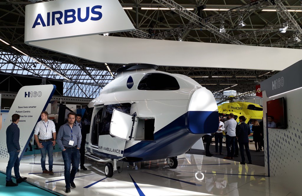ILA_Berlin's tweet photo. Auf der #Helitech18 in Amsterdam schauen wir uns gerade um und finden die neuesten Trends im Bereich DrehflΓΌgler https://t.co/vo7262N5ab