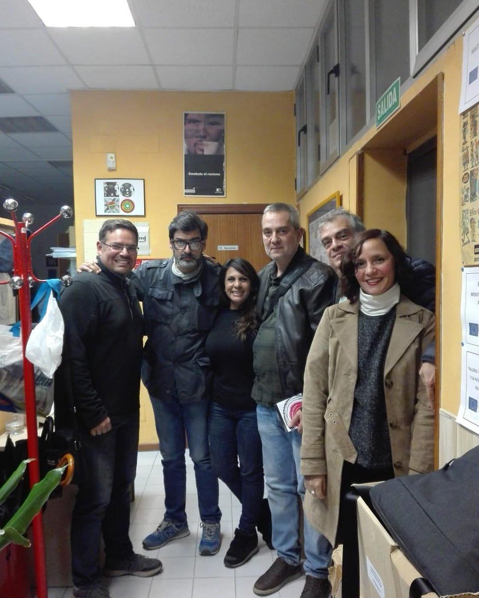 OndaVerdeRadio1's tweet photo. El @profesorbriceno y #carmelochillida #rojocomolacabezadeunfosforo #kalathosediciones en @Desdepalcoradio un programa de radio en Madrid @yosoyvenezolano realizan @Arletteymasnada y David https://t.co/nGT24DzLDR https://t.co/rVRI9FgChx