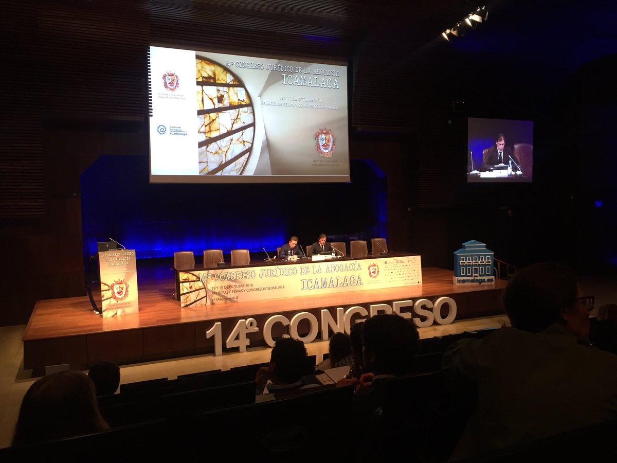 AbogaciaMalaga's tweet photo. #14AbogacíaMLG #GestiónDespachos En la sala Tirant Lo Blanch: La #internacionalización de los despachos de #abogados. A cargo de: @javiercremades https://t.co/bD9GmGOXiT