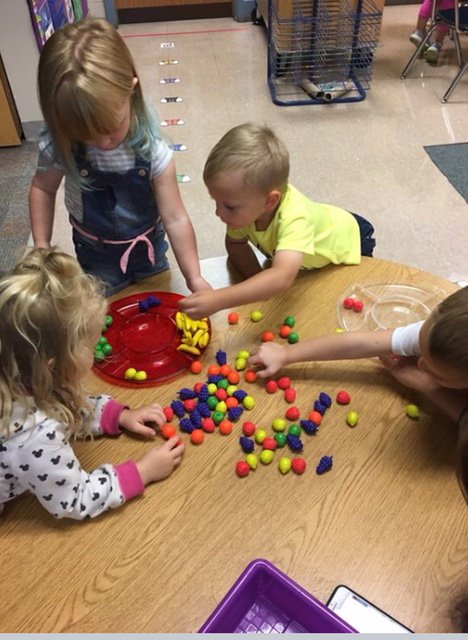 Little Millers tweet media