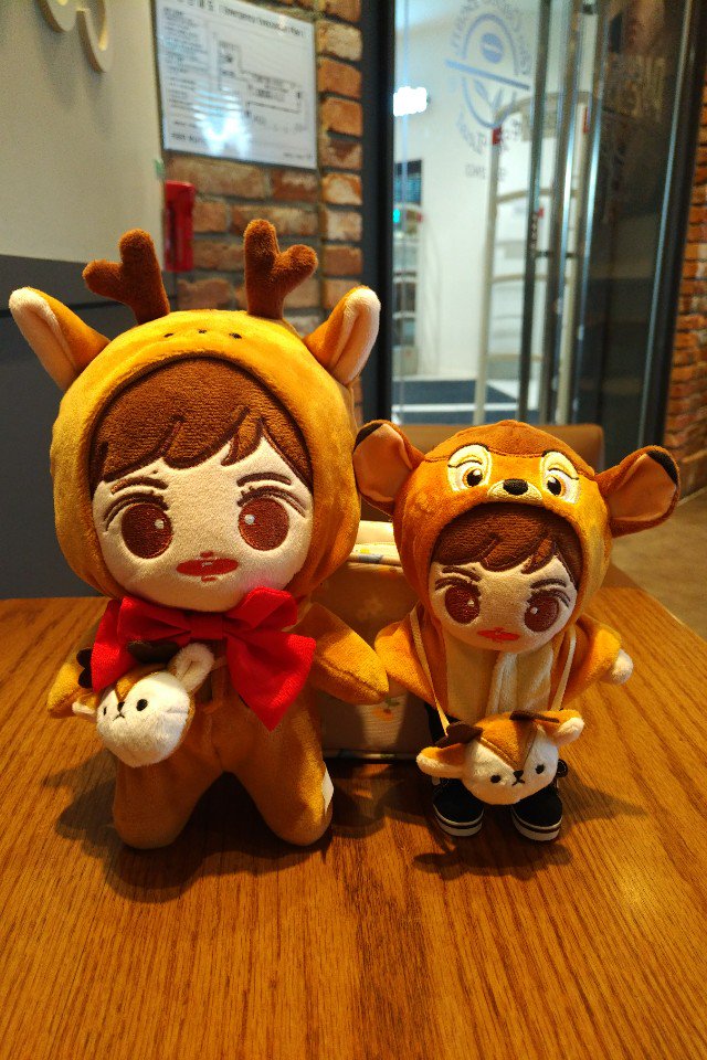 muziNcha's tweet photo. 역시 사슴에 어울릴 줄 알았지! 러브즈 옷 입은 사슴챠랑 밤비챠~
우리 귀엽쪄~?

#베베챠 #리틀챠 #사슴챠들_너모나_찰떡 https://t.co/AMcs6K0kgR