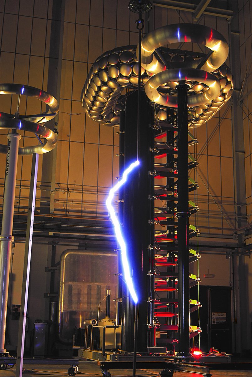 Book your place now to see what we do in our labs as part of the <a href="/McrSciFest/">Manchester Science Festival</a> ! ⚡️⚡️
⚡️
eventbrite.co.uk/e/lightning-st…