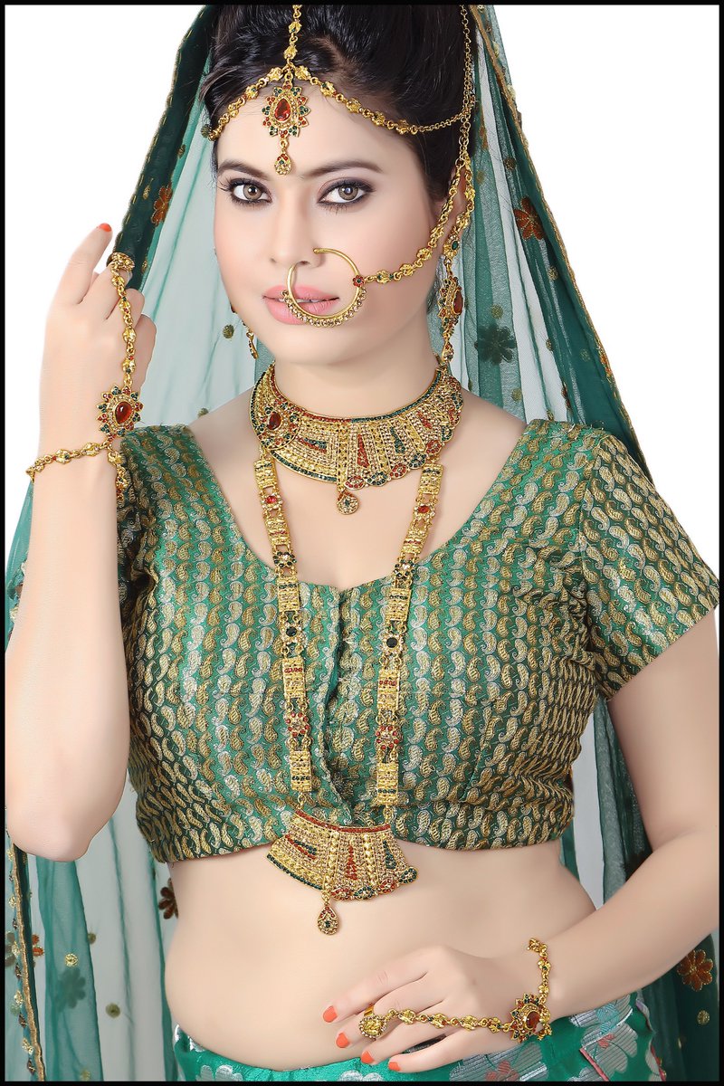 ETelefilms's tweet photo. Urgent requirment 4 beautiful girls for web series shoot, Shooting start on coming sunday so please hurry . send ur pics and profile in dis no.
whatsaap no. 7039195929 https://t.co/uZee4Bmypg