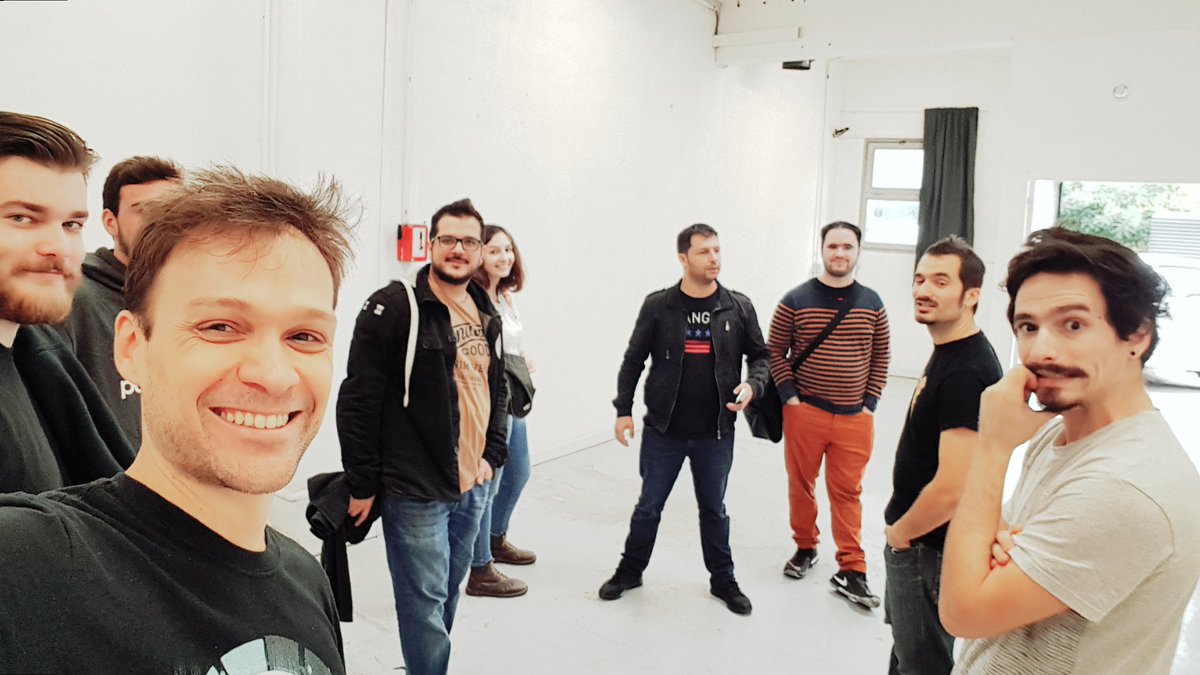 BiggerInsideVR's tweet photo. Première session de travail avec la team @Objectif3D dans nos nouveaux locaux à #CapAlpha ! #JeuVideo #VR https://t.co/plYaXcYyt6