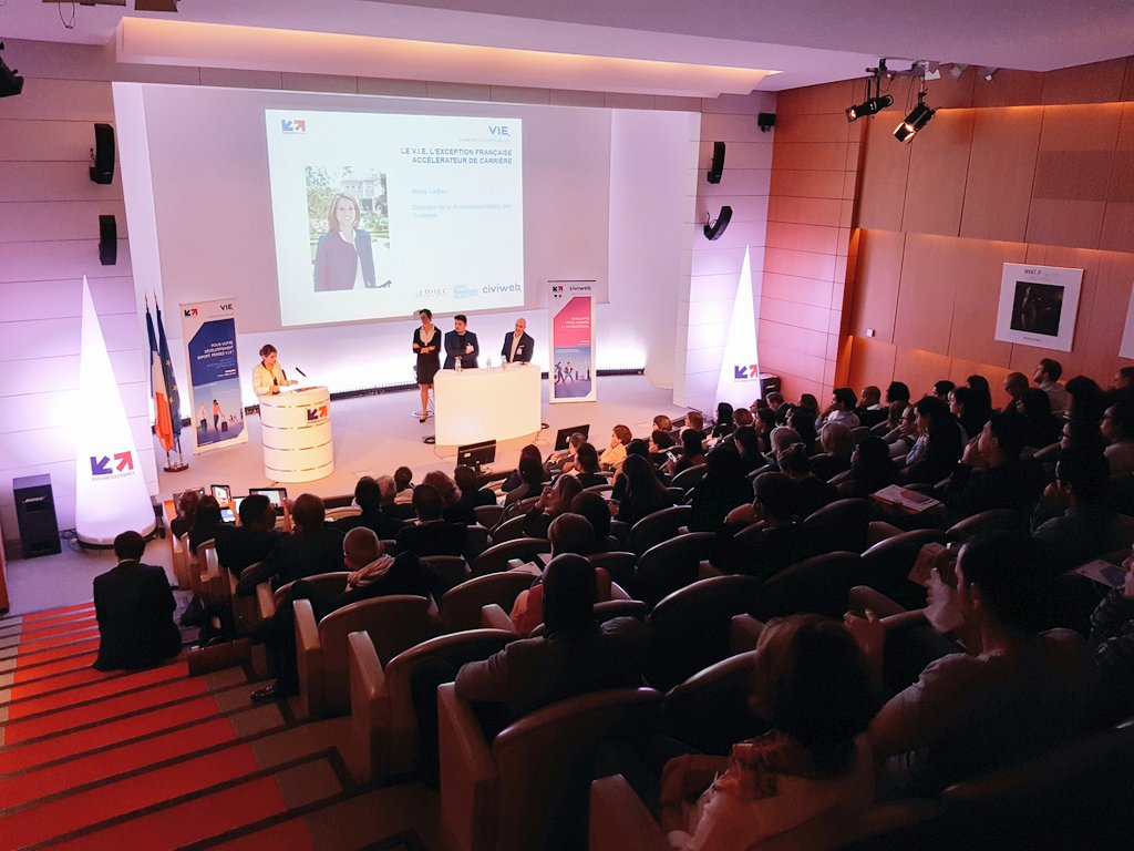 MarieLebec78's tweet photo. Nous devons encore accroître le nombre de jeunes #VIE !🏃 🇫🇷
➡Diffusion du dispositif auprès des #PME -#CultureExport
➡Diversifier les profils des jeunes #Universités #BacsPro
➡Orienter les #VIE vers les zones à fortes opportunités #Afrique ou en tension #Allemagne https://t.co/lP5PEBuDB4
