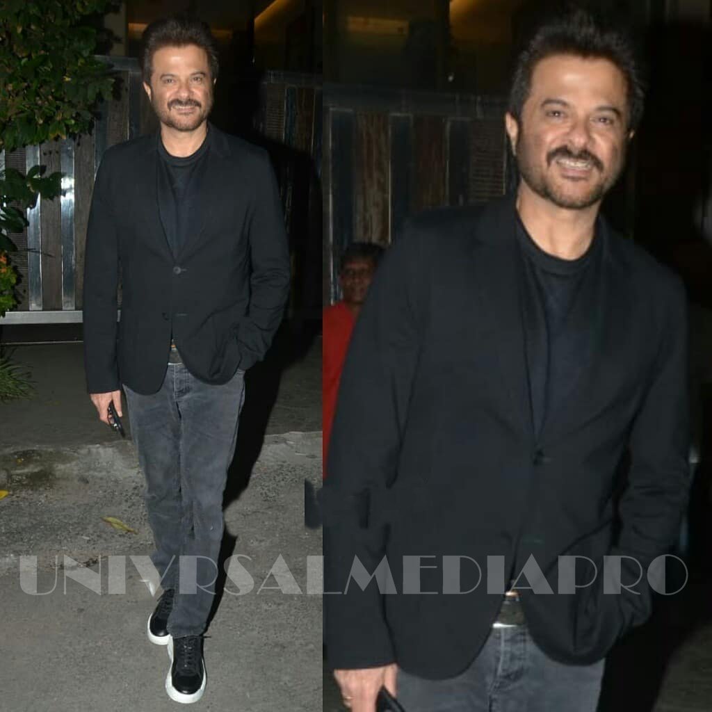 Anil kapoor in Bandra 
FOLLOW #Univrsalmediapro 
#anilkapoor #bollywood #bollywoodfashion #bollywoodstyle #bollywoodactress #bollywoodstar #hero #smart #charming #handsome #bandravibes #bandrascenes