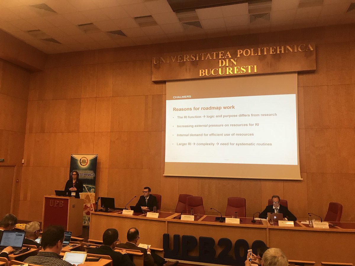 IsabelBolliger's tweet photo. Margareta Wallquist from @chalmersuniv explains the reason behind #roamdmapping for #ResearchInfrastructures during the #CESAER2018 @upb1818. The need for such work at al levels will keep growing! @BSRInetwork @InRoad_Project @CESAER_SnT https://t.co/mMtSeYEVIM