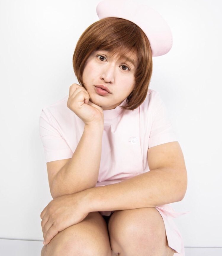 魔女顔 魔女顔