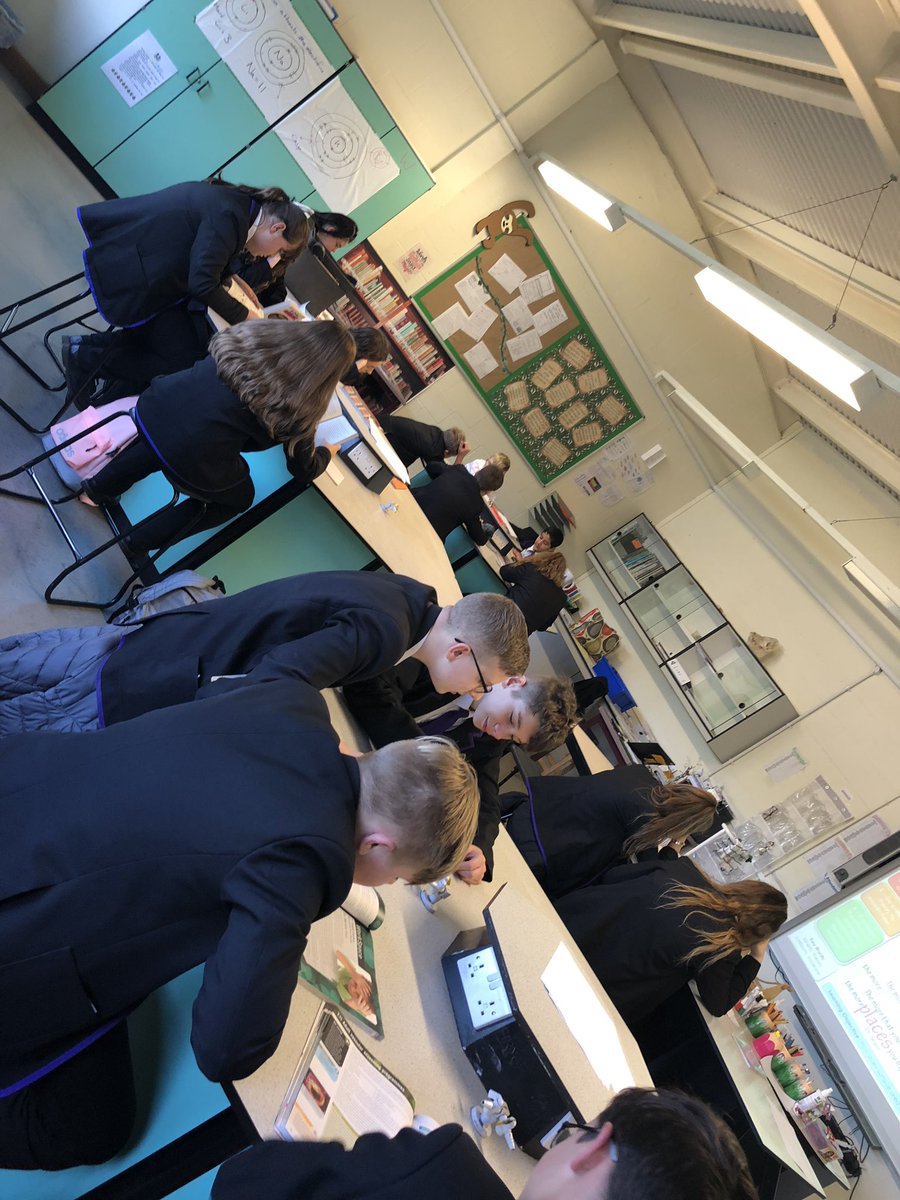 nclenglish's tweet image. Staff and students here @NewCollegeLeics DEARing 📚 #amazing #reading #readingandlearning