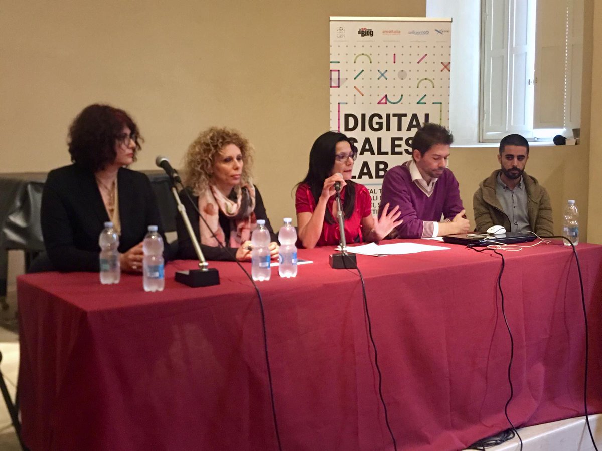 SQcuoladiBlog's tweet image. Facce da conferenza stampa #SDBAwards XII
Mancano solo 8 giorni al nostro evento! bit.ly/2QIFtib @sara_salvarani @bice1974 @amonteverdi @GeomAlfieri @PaoloVallicelli