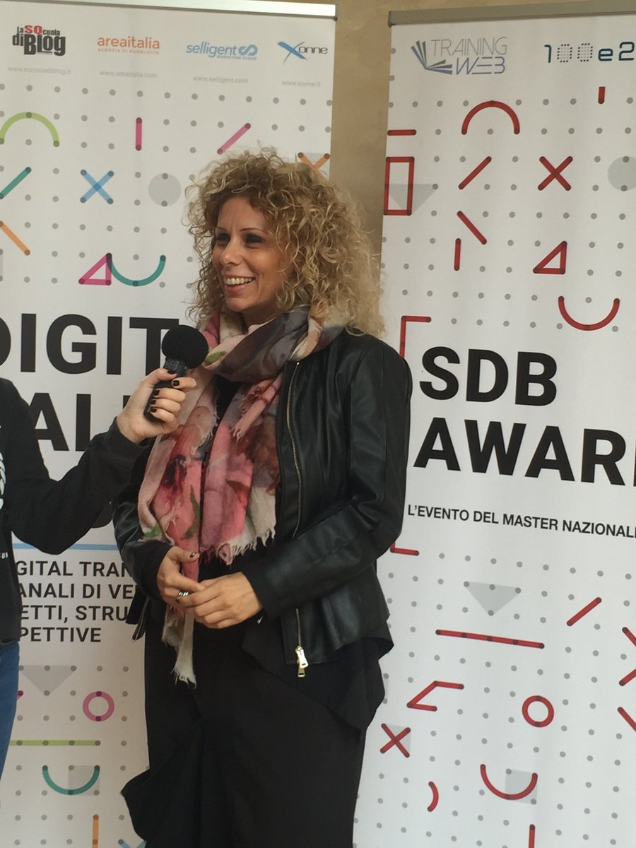 SQcuoladiBlog's tweet image. Facce da conferenza stampa #SDBAwards XII
Mancano solo 8 giorni al nostro evento! bit.ly/2QIFtib @sara_salvarani @bice1974 @amonteverdi @GeomAlfieri @PaoloVallicelli
