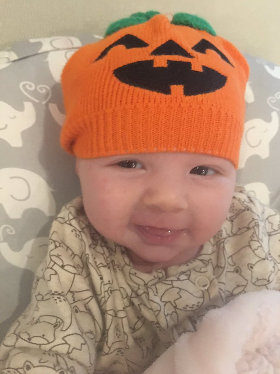 sblountfsh's tweet photo. All of these tweets making me miss my FSHES family, but look at this face!! https://t.co/yBLSYOgACl