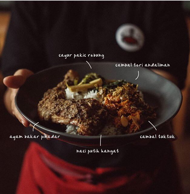 Ayam bakar pinadar. Lapo Bongabonga Jln. Cipete Raya No. 26, Jakarta Selatan. 😊