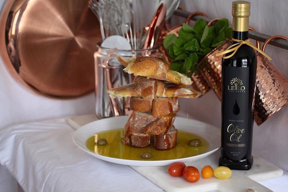 LeloFineFoods's tweet photo. Extra virgin olive oil is the highest grade of virgin oil derived by cold mechanical extraction without use of solvents or refining methods. Virgin olive oil is a lesser grade of virgin oil, with free acidity, and is judged to have a good taste.
#EEVO
#LELO_Fine_Foods https://t.co/kF3DMU4Vcb