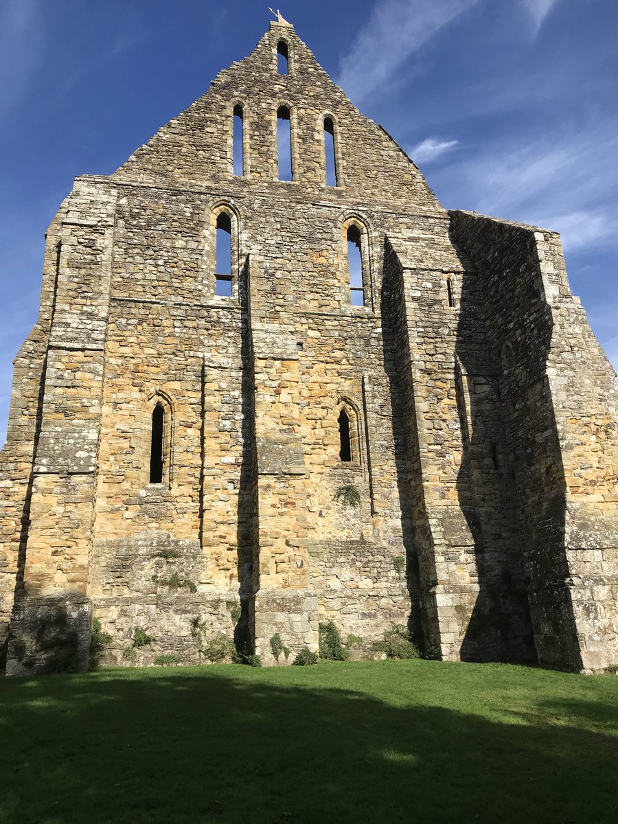RidePhotography's tweet photo. It was great to be part of @EnglishHeritage Haunted Abbey event last week at #BattleAbbey installing our equipment for the event. #greenscreen #battleofhastings #battleeastsussex #stepintoenglandsglory https://t.co/11Kp0tbB8p
