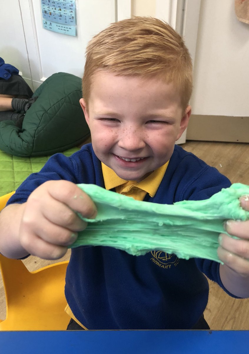 JamesBrindleyPS's tweet photo. Slime making in reception 🎃👻🎃#writingrecipes #spookyfun https://t.co/mL5A6kcpCy