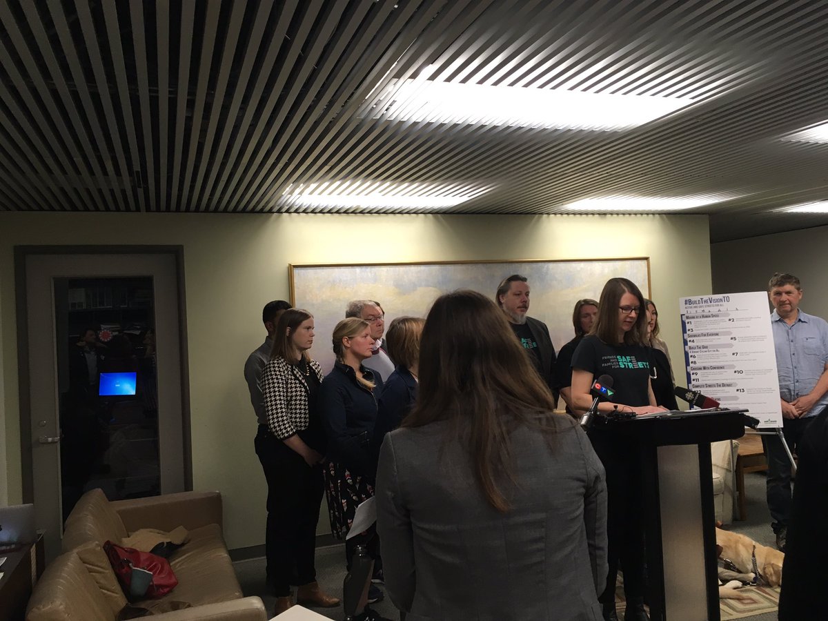 CycleToronto's tweet image. Hugely concerning that Only one member of our Public Works and infrastructure Ctee responded to our #BuildTheVisionTO survey says Kasia from @FFSafeStreets