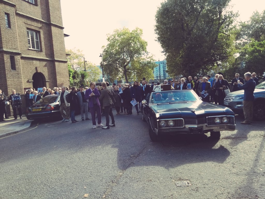 winterludes's tweet photo. Dear Dudley Sutton Goodbye. Walking along the backwaters of Chelsea and happened upon a joyful celebration of life. Jazz band and lots of colour. What a wonderful send off. https://t.co/p8udIttN2V
