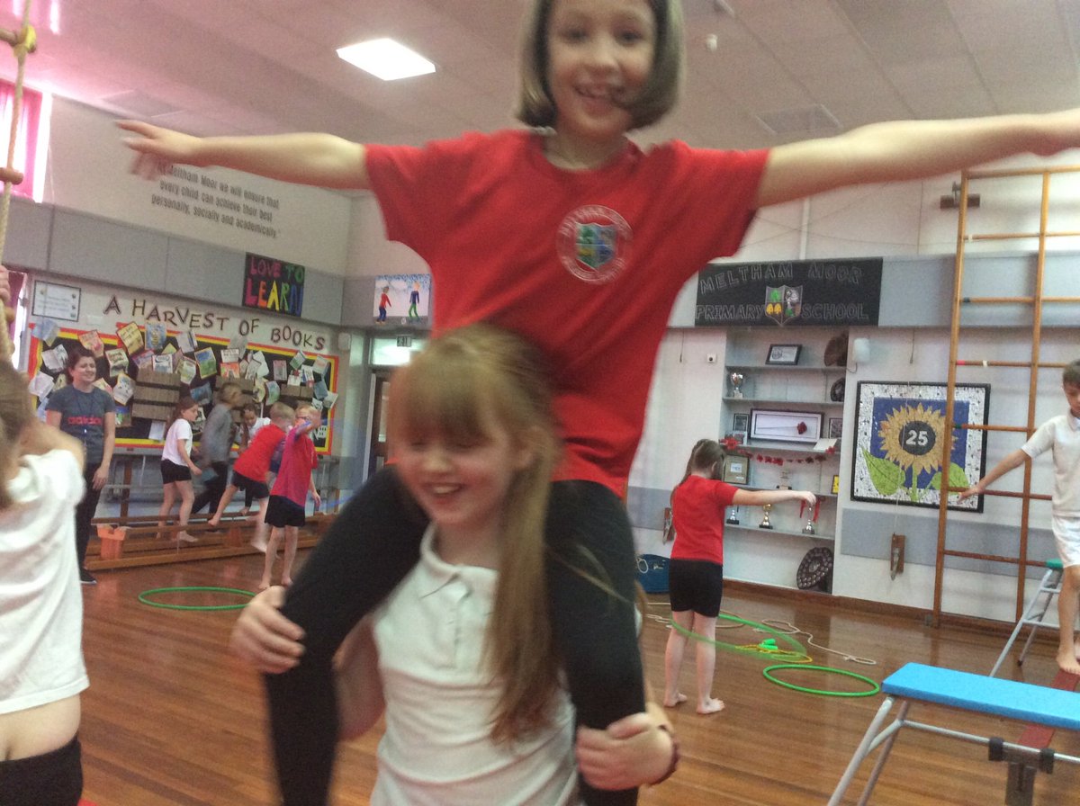Y4MelthamMoor's tweet photo. Clowning around and circus acrobatics in pe today. #MMactive https://t.co/dDoYgGtI7N