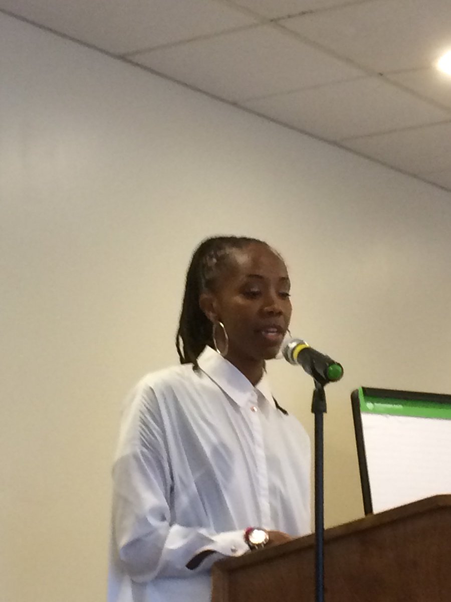 #allourkids Conference Keynote Speaker @CarolinelHill of the dcequitylab.com is offering keen and useful insights on the history of the whiteness of Vermont - <a href="/vtvsa/">Vermont Superintendents Association</a> @vtvsba #leadersmatter