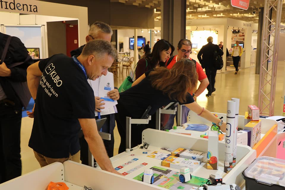 KUBO_Robot's tweet photo. Meet KUBO at the 2018 Didacta Fair in Florence, Italy.
Here you have the opportunity to get hands-on experience with KUBO and learn more about how you can teach kids 21st-century skills with our little robot and the #TagTile® coding language.
If you see us, please come say hi! https://t.co/KEmdZqll2v