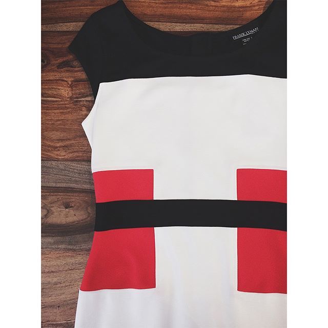 espacemixmix's tweet image. #colorblocks are trending this #fall! Like this #gorgeous @franklymandesign dress 👌🍂 Les blocs de couleurs sont super tendances cet #automne! Osez avec cette robe signée @franklymandesign 👌🍂 ift.tt/2PGxdiL