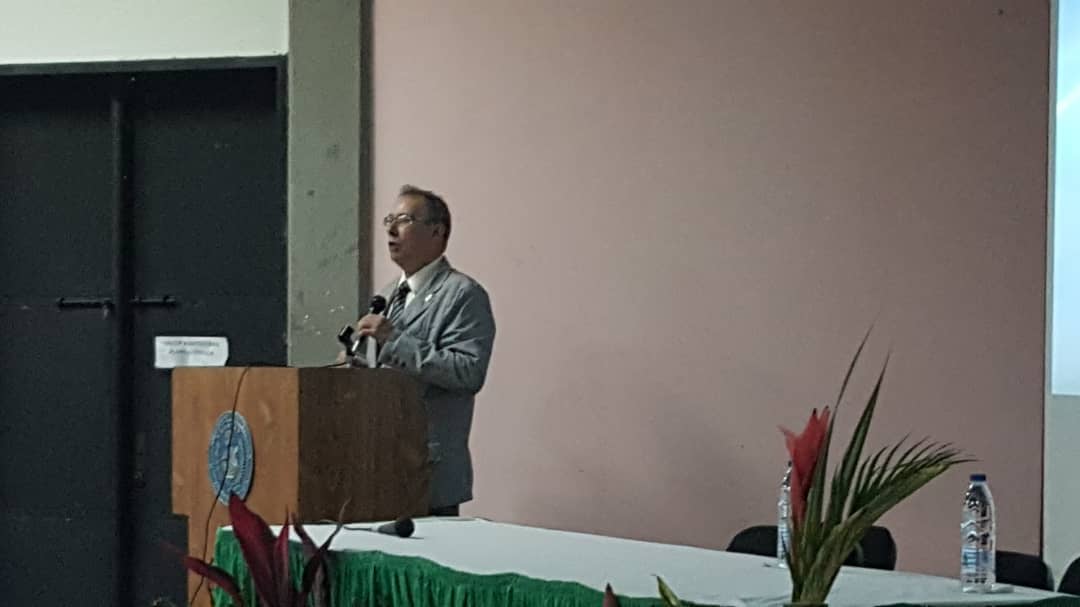 CKronosII's tweet photo. Palabras del decano de la facultad de agronomía Leonardo Tayardat. #FAgroUCV #1erCongresoMusaven #Venezuela #Musaven #CKronosII https://t.co/SPmasQoDmX