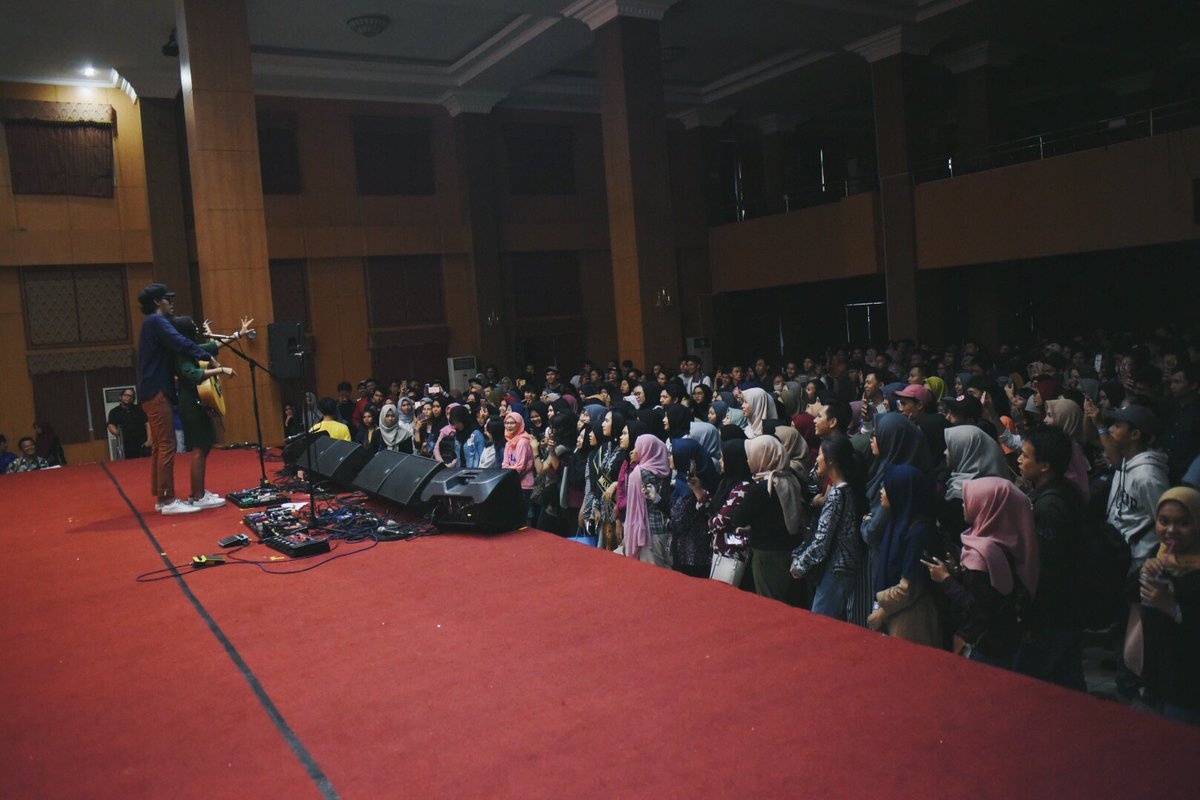 endahNrhesa tweet picture