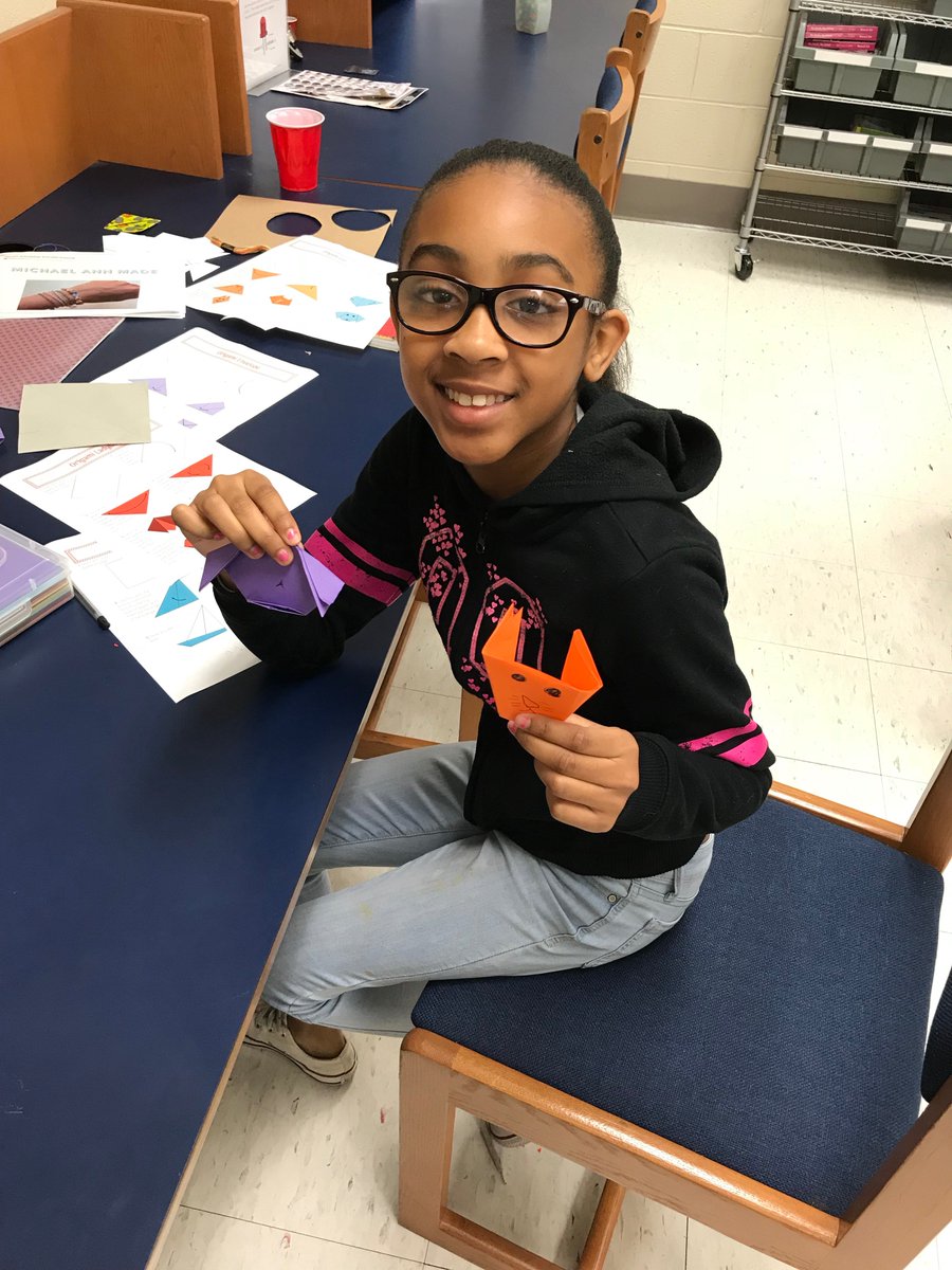 dmsdcps's tweet image. Ms Mellick&apos;s Gen Block is in a Maker Space lab creating and exploring. #DMSGens #DMSProud #DMSLib