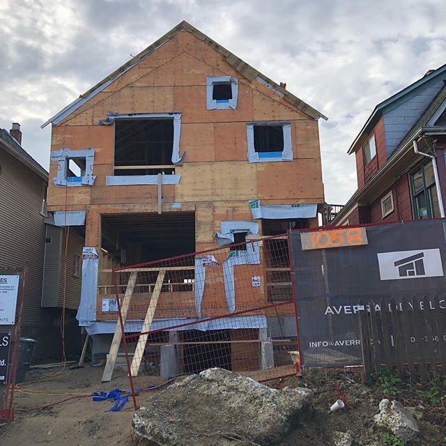 Almost ready to start this custom duplex with @averradevelopments in east van, it’s nice to have so many projects in the same area. #custom #led #design #vancouver #customhomes #custombuild #electrical #electrician #architecture #eastvan #vancouverelectr… ift.tt/2P6Fgs8
