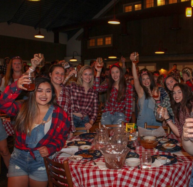 KarnsYoungLife's tweet photo. Flannel club tonight!
Cheers! https://t.co/vcvM7jW0N4