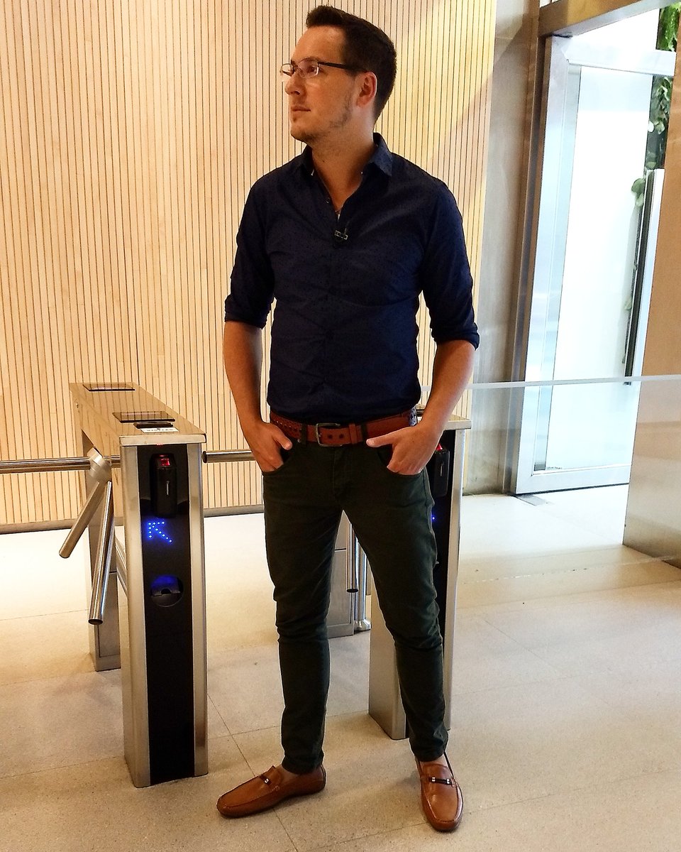 SergioJalfin's tweet image. #look de ➡️ @Rukawe_ ⬅️ Chequeá sus camisas y sus jeans que son una 💣
.
.
.
#jeans #distinto #model #casual #me #boy #instaboy #nstagramers #estilorukawe #job #coleccion #primavera #pic #photo #weather #weatherman #weatherguy #coleccion #new #clothes #tornadojalfin😎