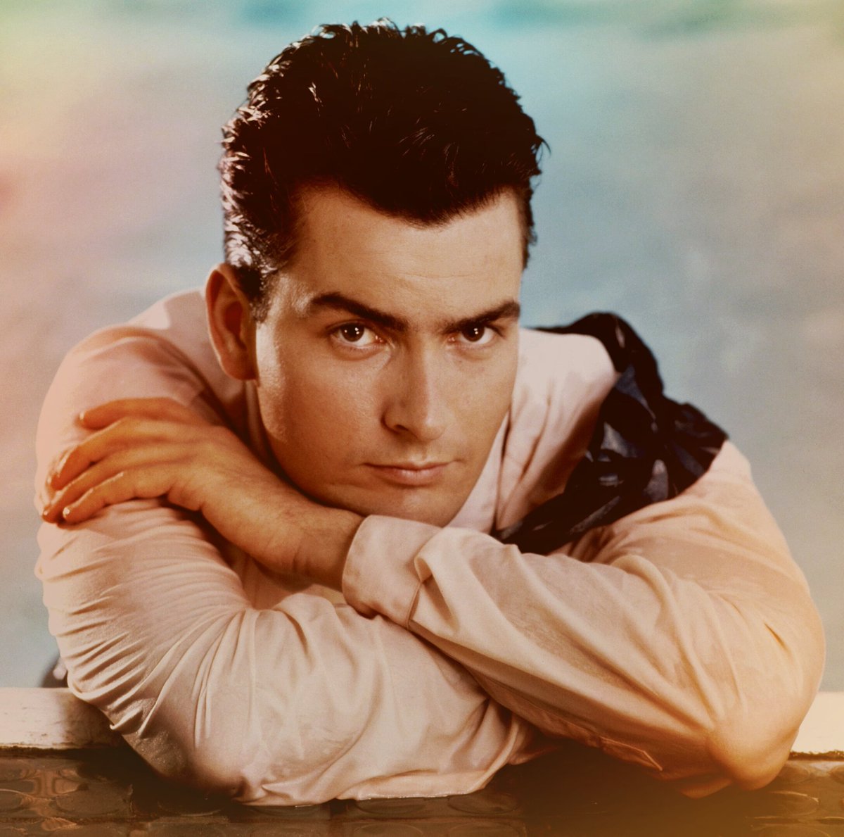 UniverHollywood's tweet image. #CourageMountain;#FreeMoney;
#AllDogsGoToHeaven2;#Foodfight;
#AmazingStories;#OutOfTheDarkness;#TheFourthWiseMan;#SilenceOfTheHeart;#NeverOnTuesday;#AGlimpseInsideTheMindOfCharlesSwanIII;
#MadeasWitnessProtection;#Badlands;#SheWantsMe;#LooseWomen;
#GuiltyHearts;@FriendsTV;