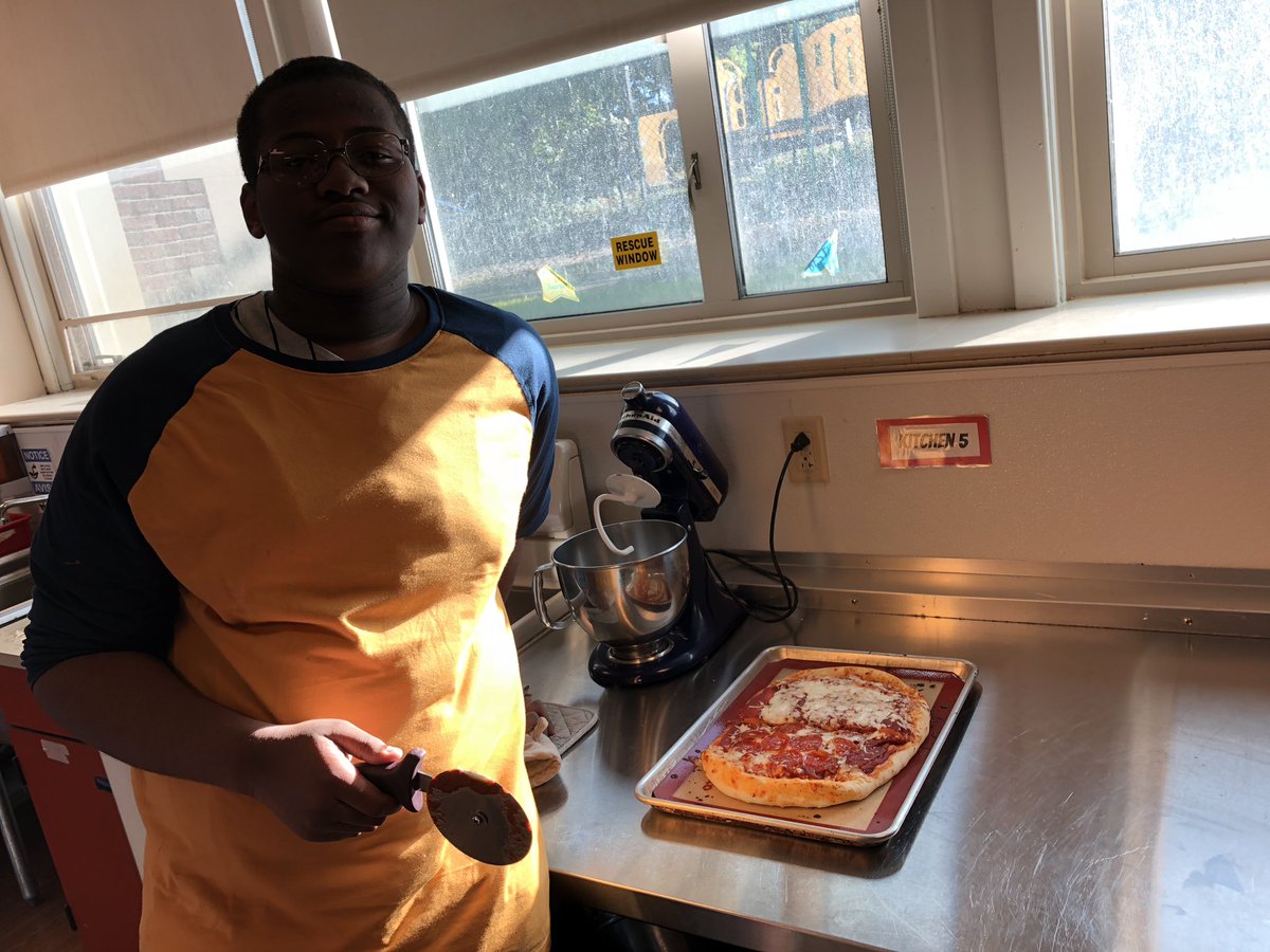 BHS_FACS's tweet photo. Its not delivery, it’s our awesome culinary 2 students!! #skillsforlife @brenda_lidestri @BinghamtonCSD @Kevin_Richman @DrToniaThompson https://t.co/6hH6fj1bdp