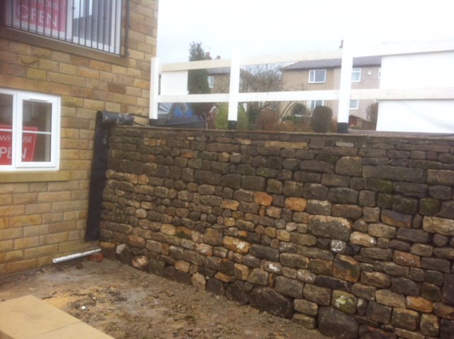 ultimate_lawns's tweet photo. Are you looking to improve your garden space? 🏡

Whether you want some artificial grass installing or a new brick stone wall.
We can offer you the best service.☎️ Call us now for more information on 07947 818817☎️ https://t.co/wKMvmx1Fo2 https://t.co/nPv6uJqD5K